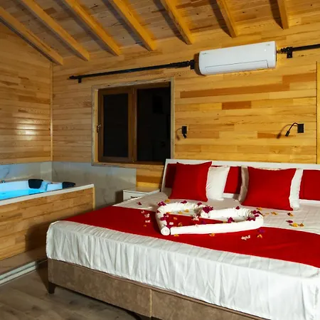 Marti Hotel *